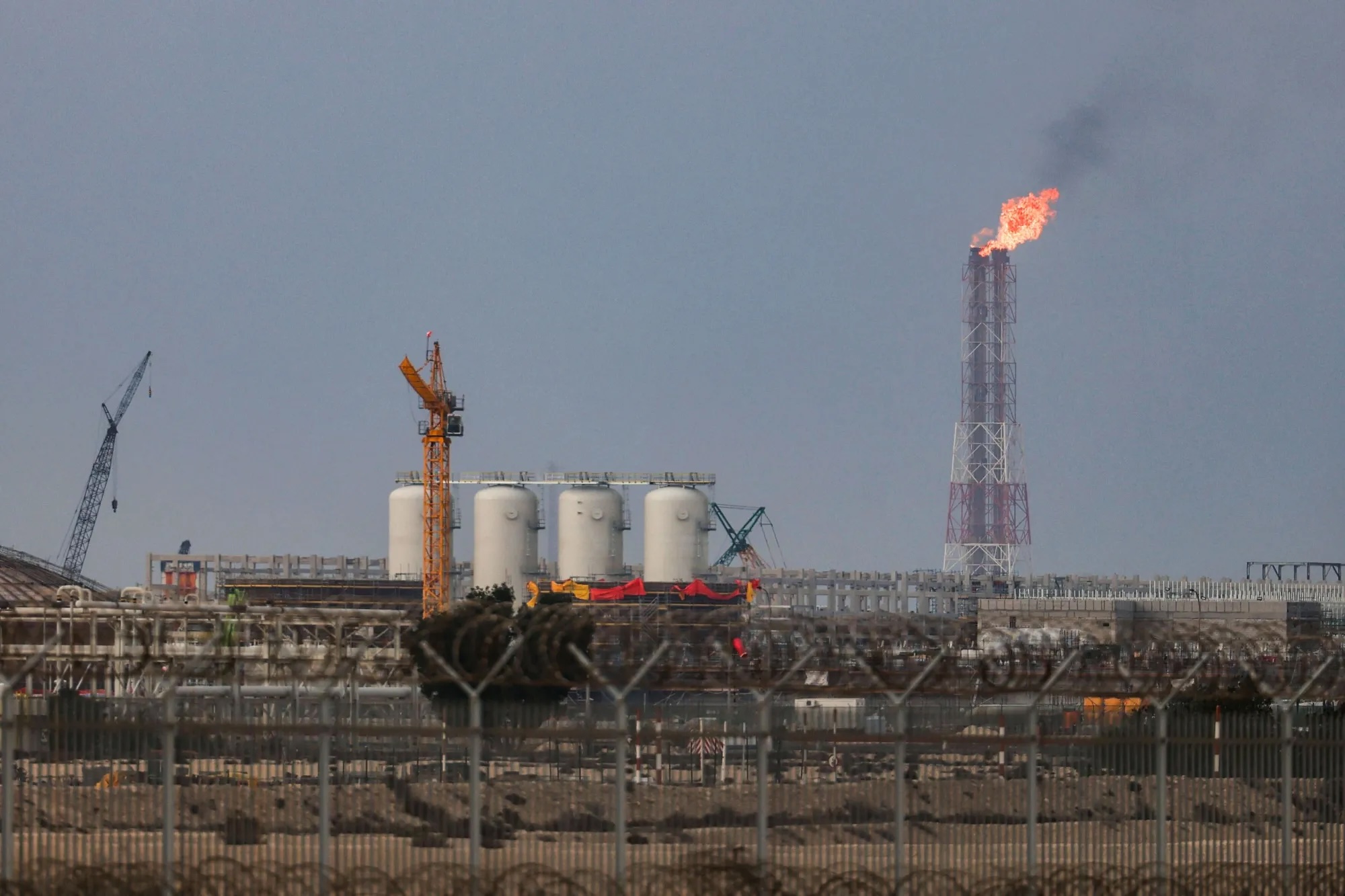 Middle East War Spurs Emissions From Oil and Gas Sites, Satellites Show